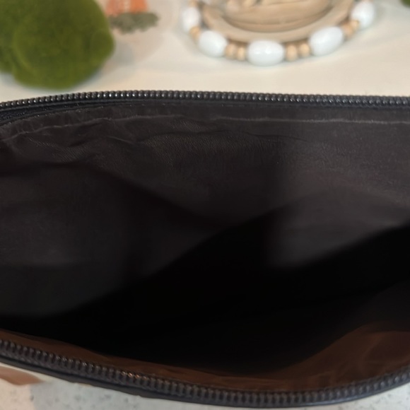 Coach messengers bag with pouch open to offers - Picture 9 of 9